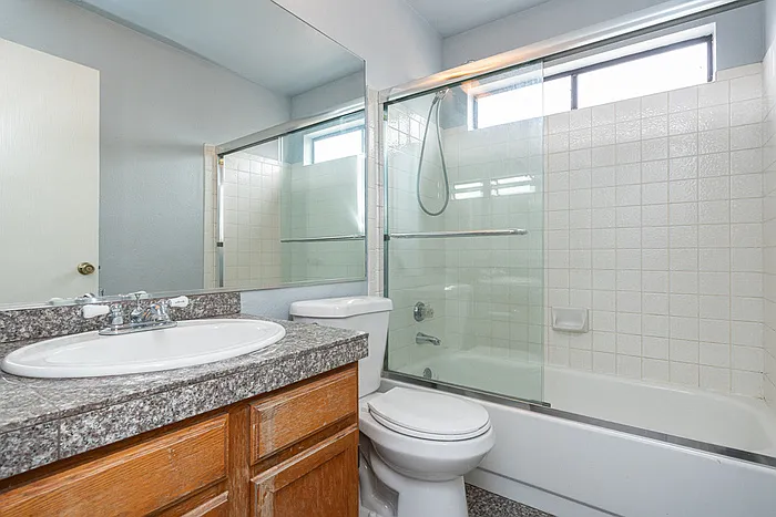 13808 S 36th Way — Photo 16
