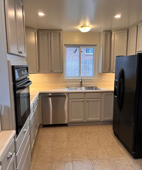 6116 S Josephine Way — Photo 4