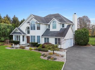 56 Rofay Dr, East Northport, NY 11731