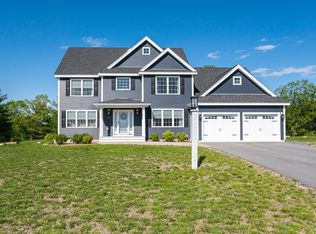 36 Majestic Ave, Pelham, NH 03076