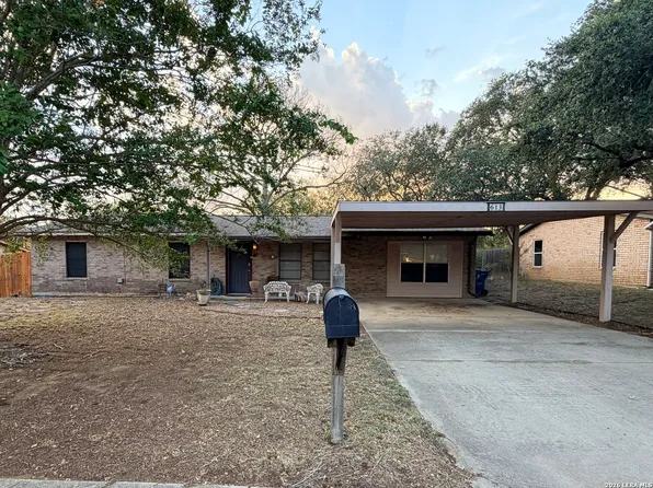 613 VAL VERDE DR, Pleasanton, TX 78064
