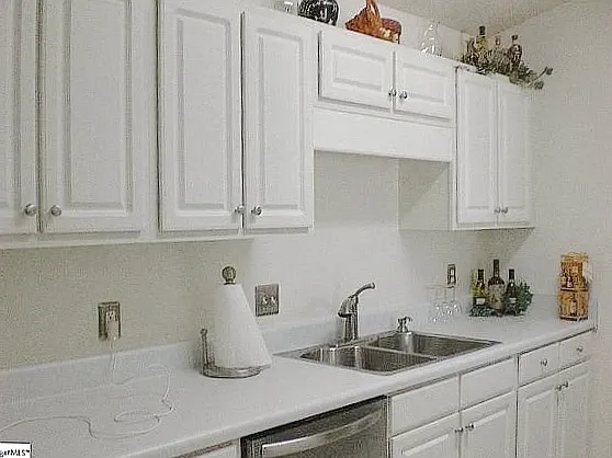 907 Pelham Square Way — Photo 6
