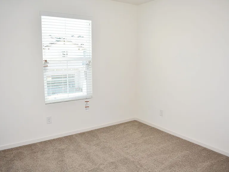 6114 Mehrten Cir — Photo 5