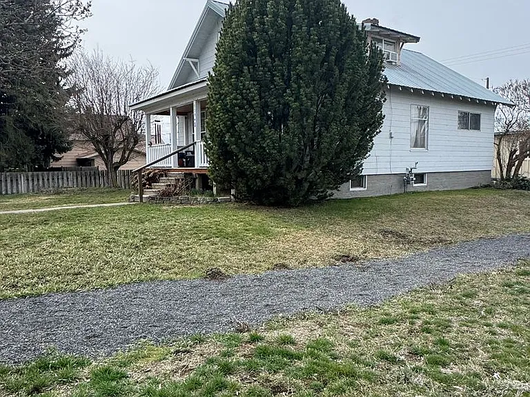 509 N Cle Elum St — Photo 3