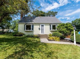 35 Patriots Dr, Canton, MA 02021