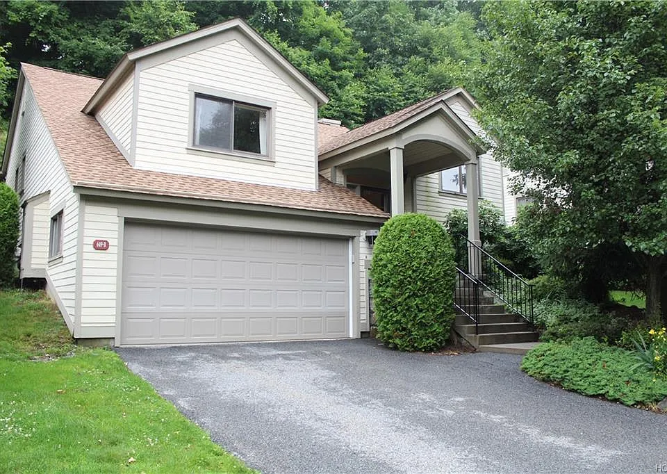 649 Heritage Hls #B