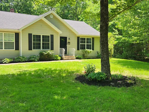 9 Ladd Road, Rome, ME 04963