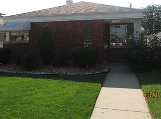 6128 S Neenah Ave, Chicago, IL 60638