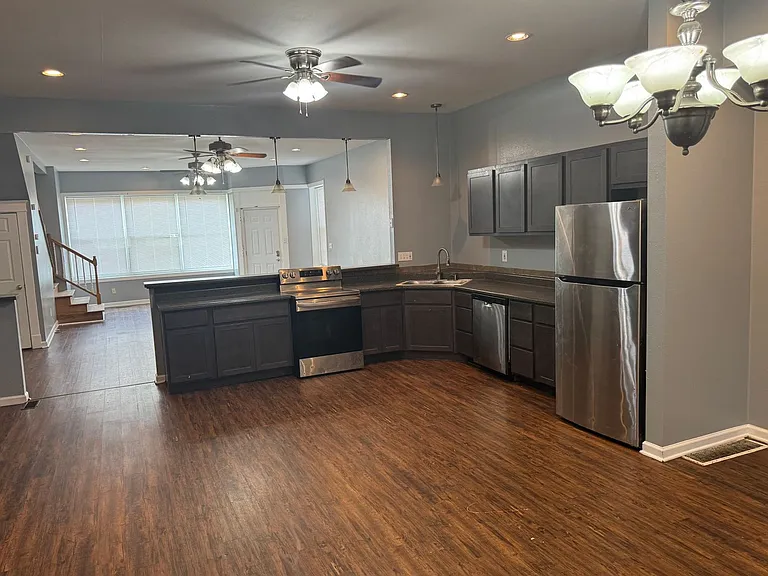 7200 Virginia Ave — Photo 1
