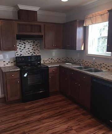 5th image of 138 Cherry Ln APT 5