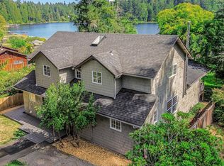 18404 W Spring Lake Dr SE, Renton, WA 98058