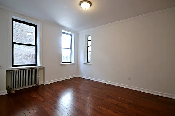 Rented by Bold New York | media 50