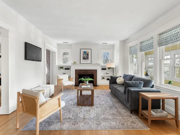 20 Chester Rd #2, Belmont, MA 02478