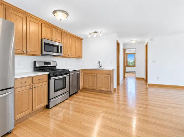 Live Near Como Park! Charming 4-Unit Condo Building with Easy Access to Both Downtowns!, 1098 Lexington Pkwy N APT 3, Saint Paul, MN 55103