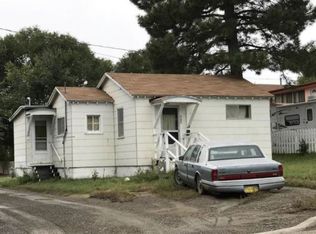 523 Cimarron Ave, Raton, NM 87740