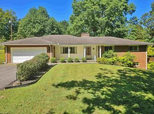 879 Country Club Rd, Clarksburg, WV 26301