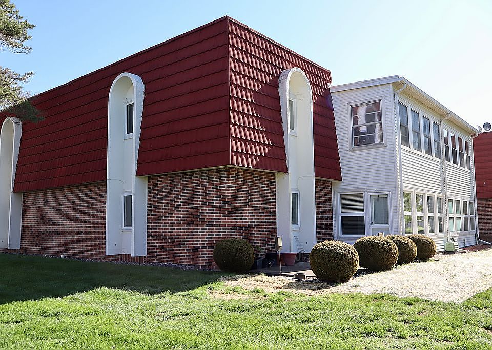 2nd image of 9135 Greenway Ct, #K-170
