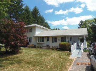 4 Wetsel Rd, Troy, NY 12182