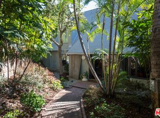 8650 Pine Tree Pl, Los Angeles, CA 90069