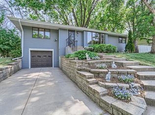 1040 Ingerson Rd, Shoreview, MN 55126