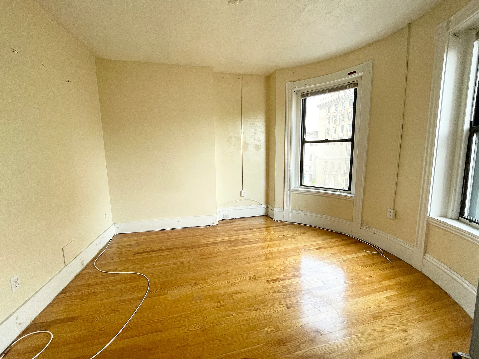 1 bed, 550 sqft, $2,800 — Photo 2