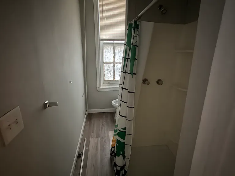 1528 N 18th St #2-R — Photo 3