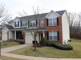 457 Summit Tree Ct, Fenton, MO 63026