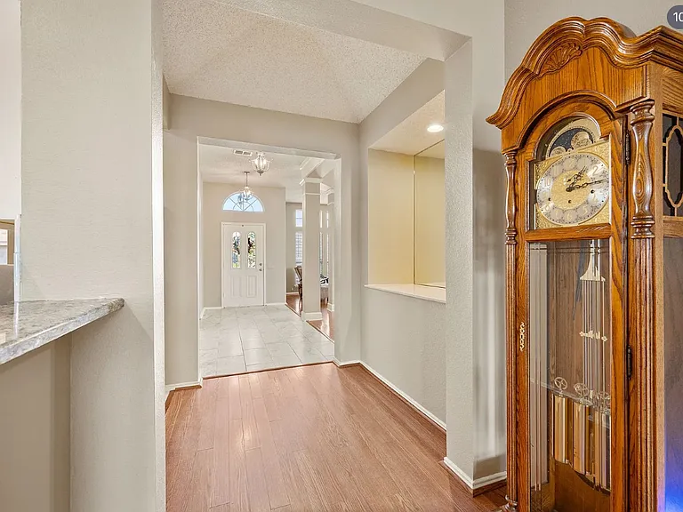 504 Vasey Oak Dr — Photo 4