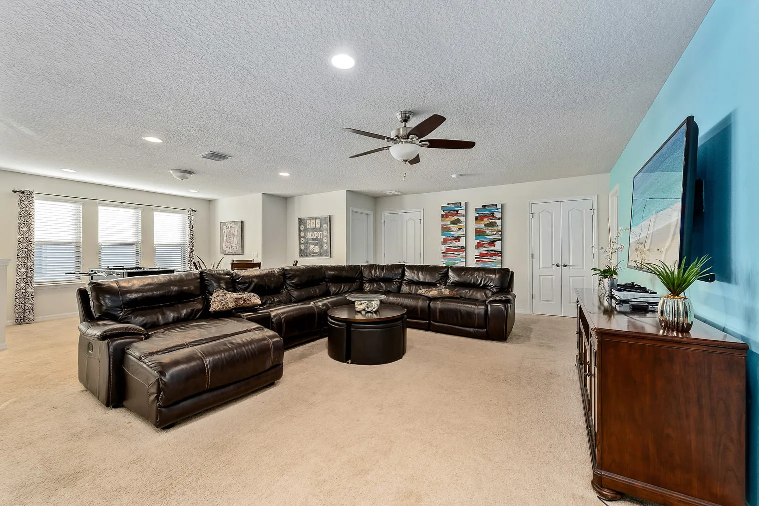 9 bed, 6.0 bath, 4380 sqft, $12,112 — Photo 1