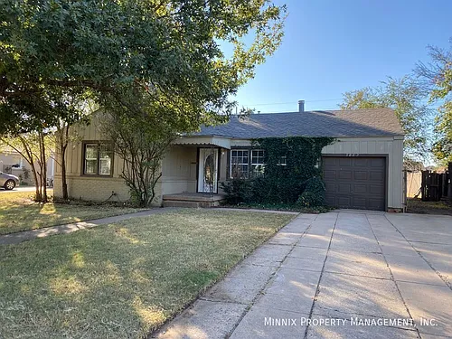 3007 32nd St Photo 1