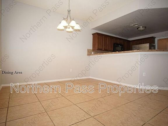 3rd image of 14348 Smokey Point Dr