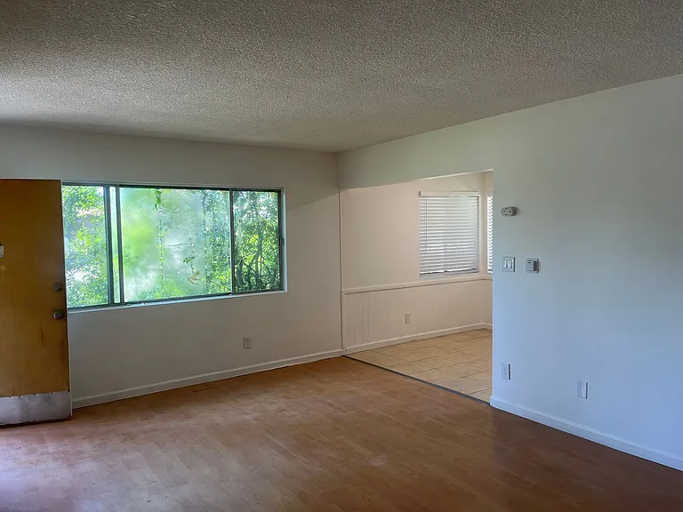 6600 Whitsett Ave — Photo 10