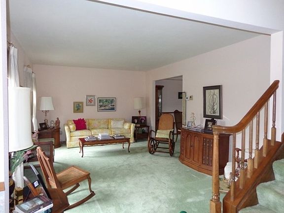2nd image of 2111 Norway Pine Dr