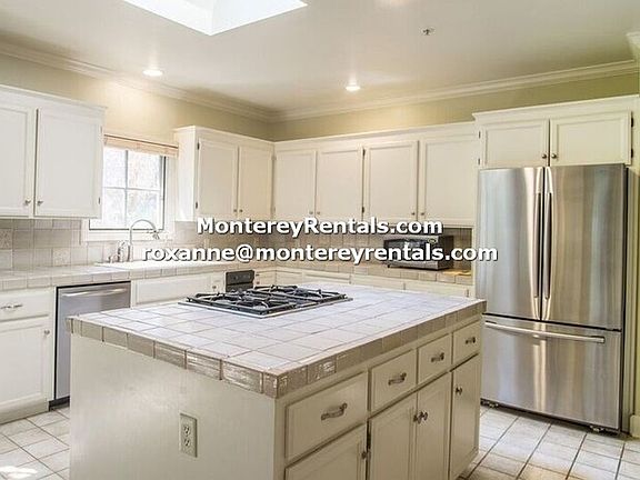 5th image of 25411 Markham Ln