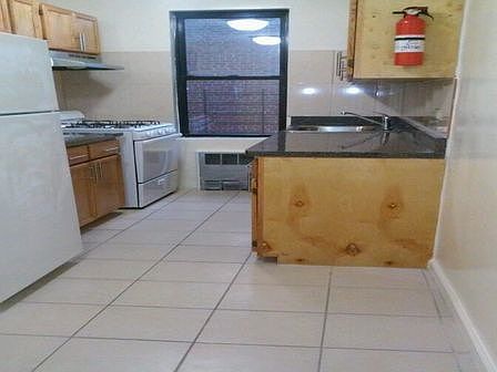 2nd image of 91-53 195th St