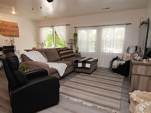 5th image of 32302 S 555th Rd