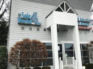 6716 Arlington Blvd, Falls Church, VA 22042