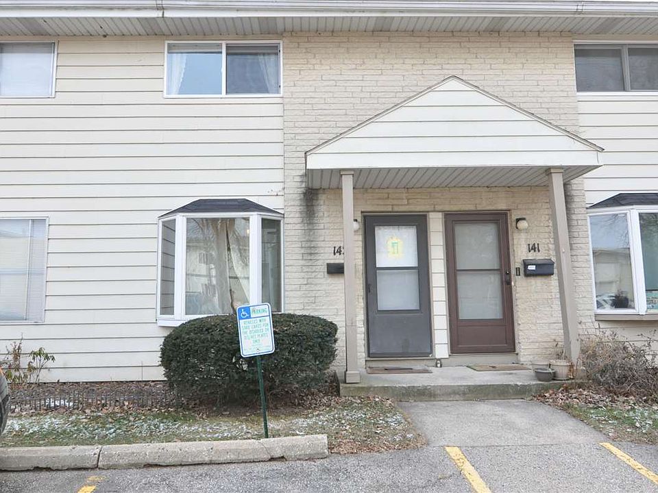 1st image of 142 N Lakewood Gdns