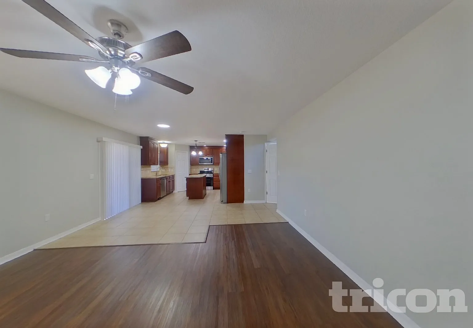 546 Granite Cir Chuluota FL — Photo 2