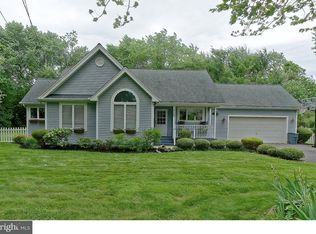 1702 Junior Dr, Vineland, NJ 08361