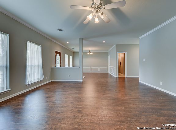 4th image of 8207 Olde Village Dr