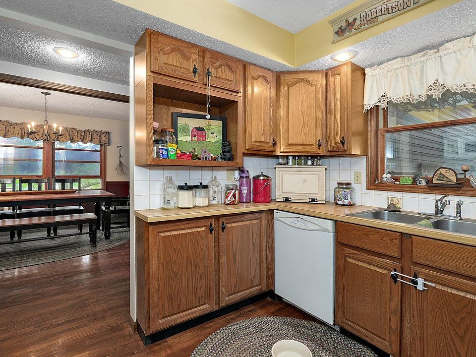 14925 Highway 39, Mount Vernon, MO 65712 | Zillow