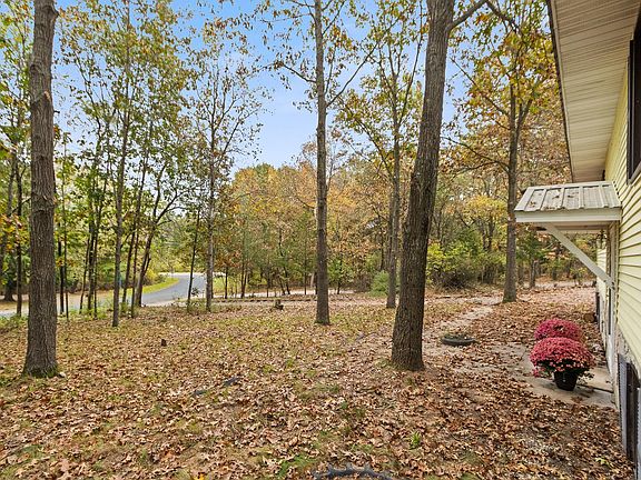 3rd image of 24 Country Ln