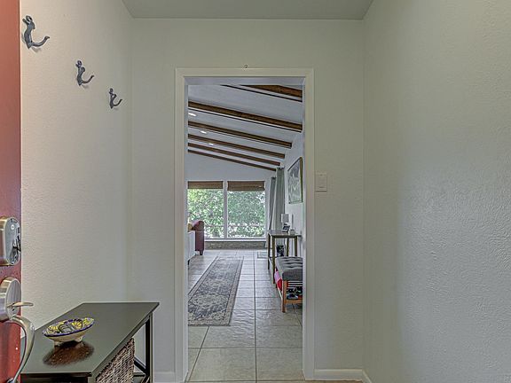 5th image of 810 Morgan Creek Drive