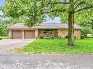 302 E Lincoln St, Pesotum, IL 61863