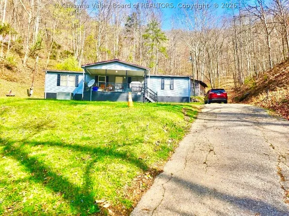 191 Everett Hager Rd, Chapmanville, WV 25508