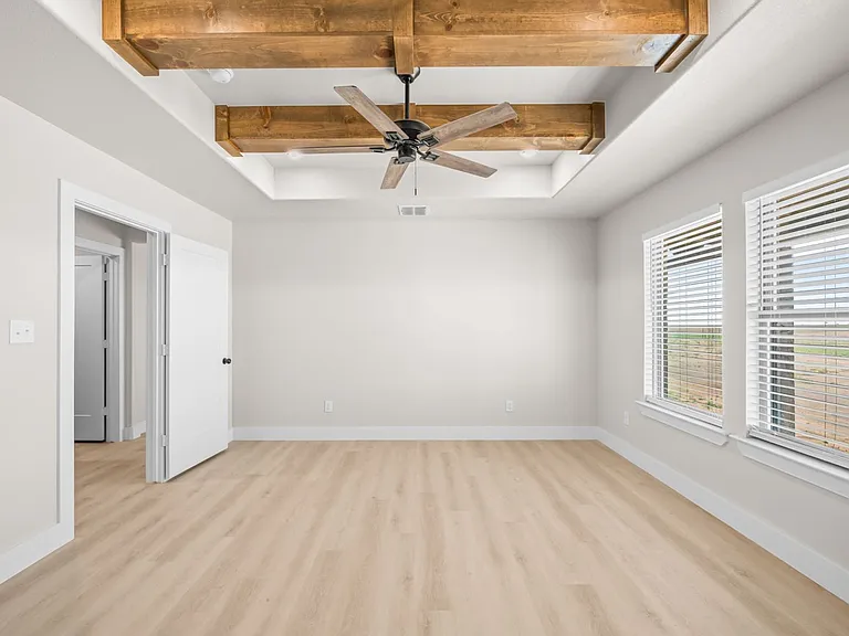 10601 E County Road 7400 — Photo 16