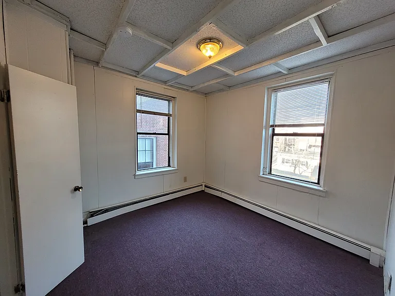 Joy St — Photo 3