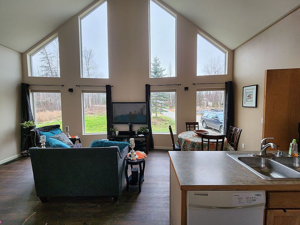 1st image of 2941 N Garnet Ln