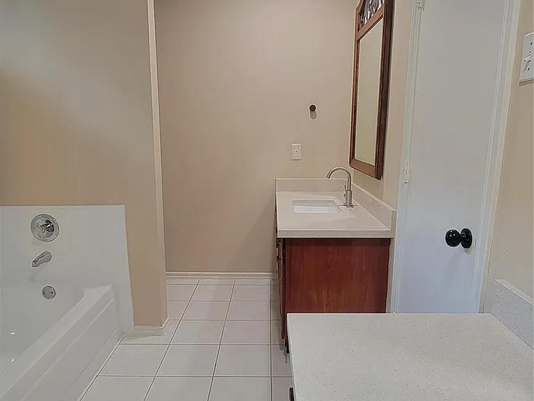 3335 Lakeland Gardens Dr — Photo 17